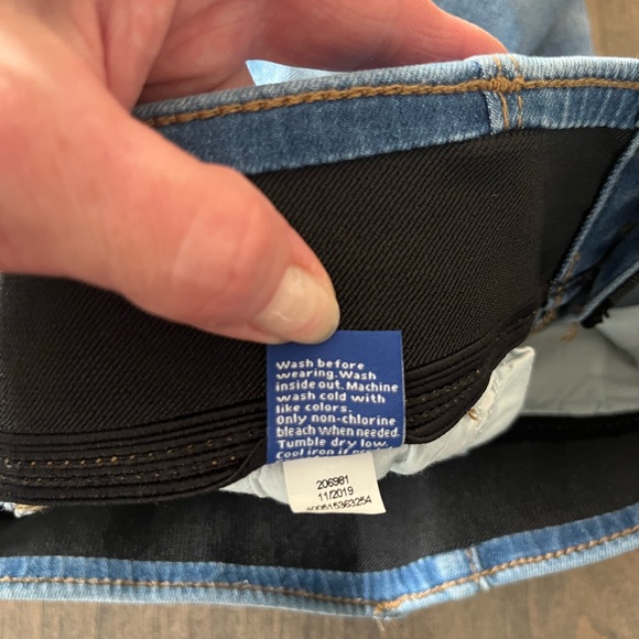 NWT APT.9 Capri Size 12 Petites - Picture 8 of 9